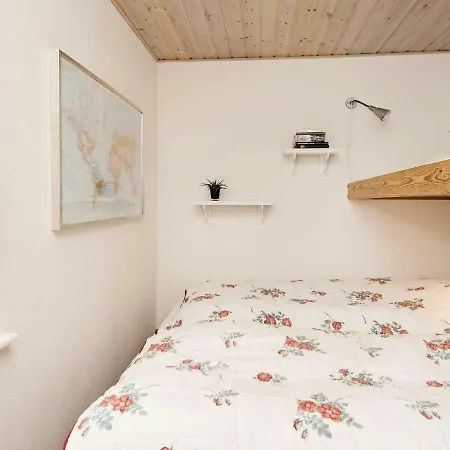 Hotel 4 Person In R M